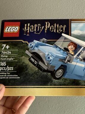 LEGO Harry Potter 76424 Flying Ford Anglia Set 165 pcs Ron Harry Hedwig NEW